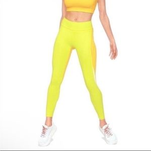 Outdoor Voices Key Lime/Sunshine/Lemongrass
TechSweat 7/8 Zoom Leggings